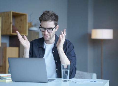 Como escolher o curso certo para crescer na carreira guia prático 2026 - blog azv